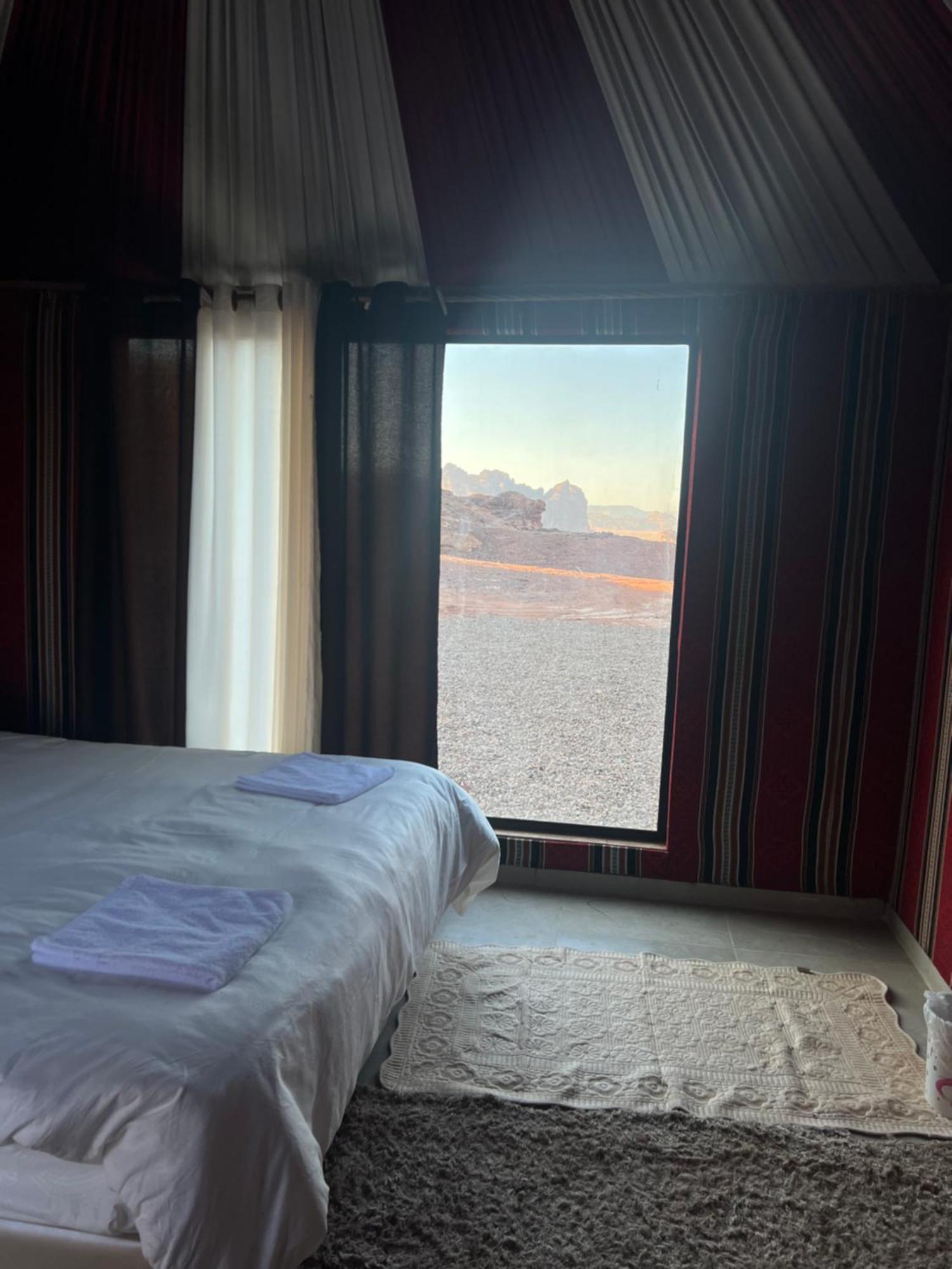 Rum Island Luxury Camp & Bubbles Hotel Wadi Rum Luaran gambar
