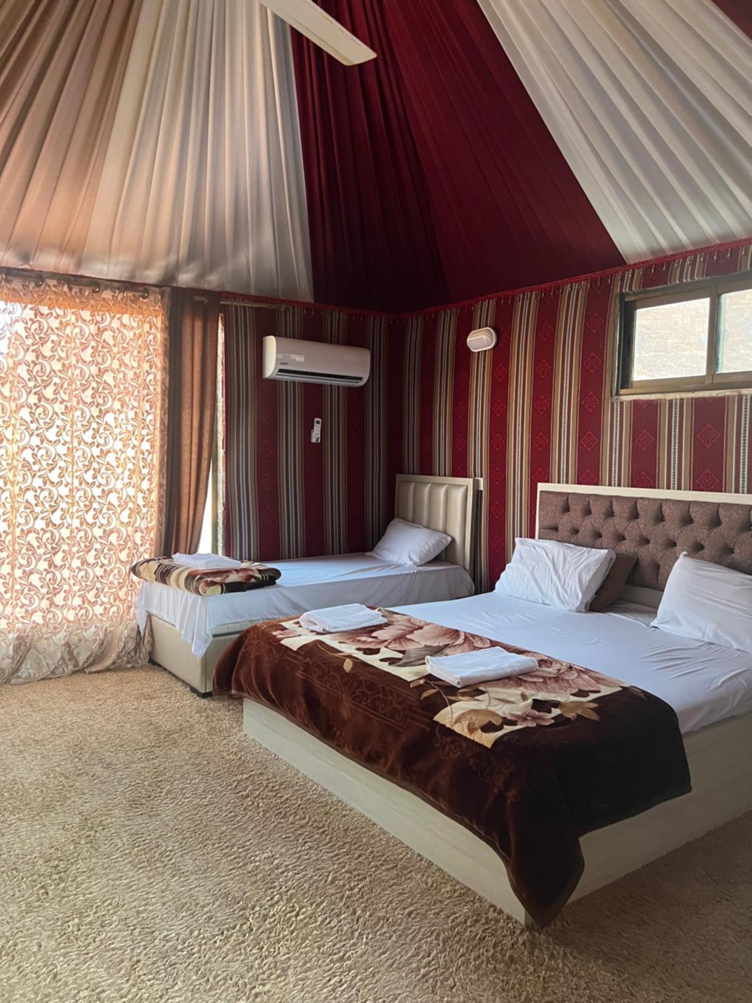 Rum Island Luxury Camp & Bubbles Hotel Wadi Rum Luaran gambar